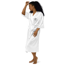 Load image into Gallery viewer, Satin robe